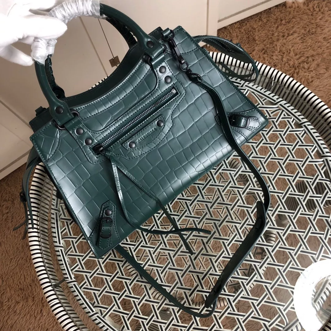 Yupoo bagsoffer BALENCIAGA NEO CLASSIC SMALL TOP HANDLE BAG 0115