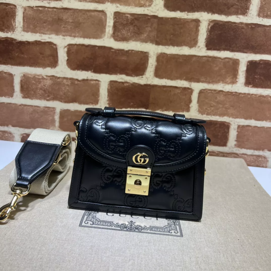 GUCCI GG MATELASSÉ SMALL TOP HANDLE BAG 0121