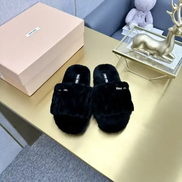 Bagsoffer MIU MIU SLIPPERS 0122