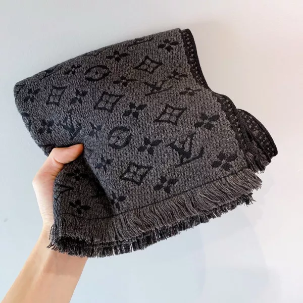 Bagsoffer yupoo LOUIS VUITTON MONOGRAM CLASSIC SCARF 0120