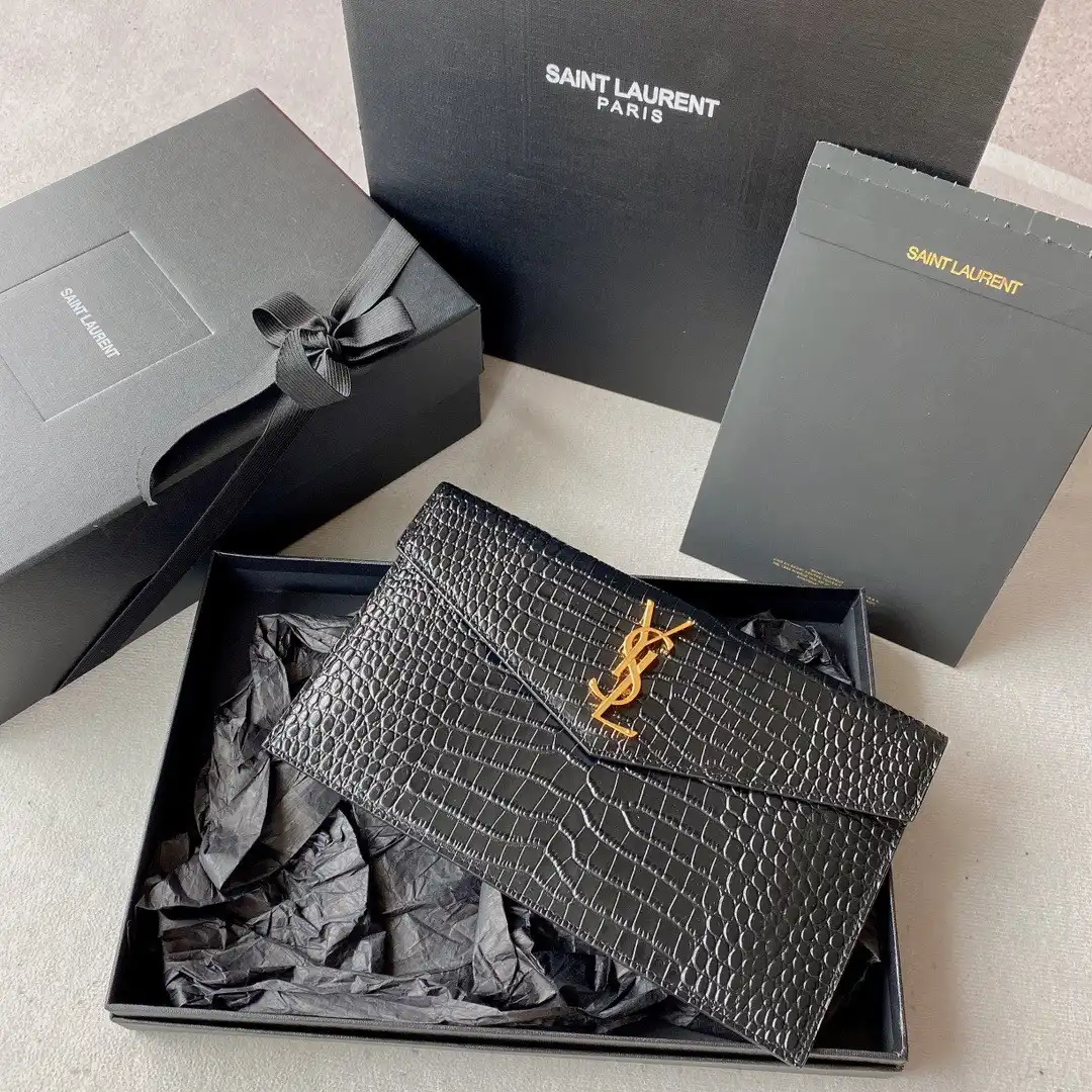 Bagsoffer YSL UPTOWN POUCH 0131