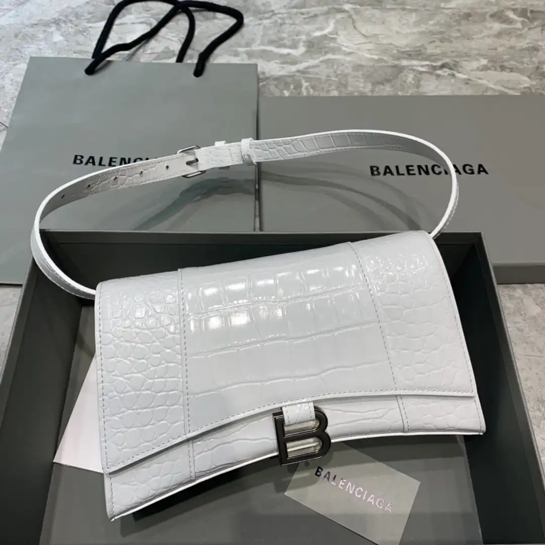 Bagsoffer yupoo BALENCIAGA  HOURGLASS CHAIN BAG 0129