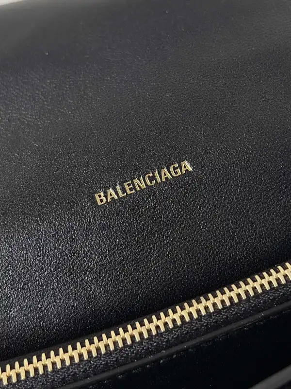 Bagsoffer Balenciaga Hourglass Bag-39.9*24.9*13.0CM 0129