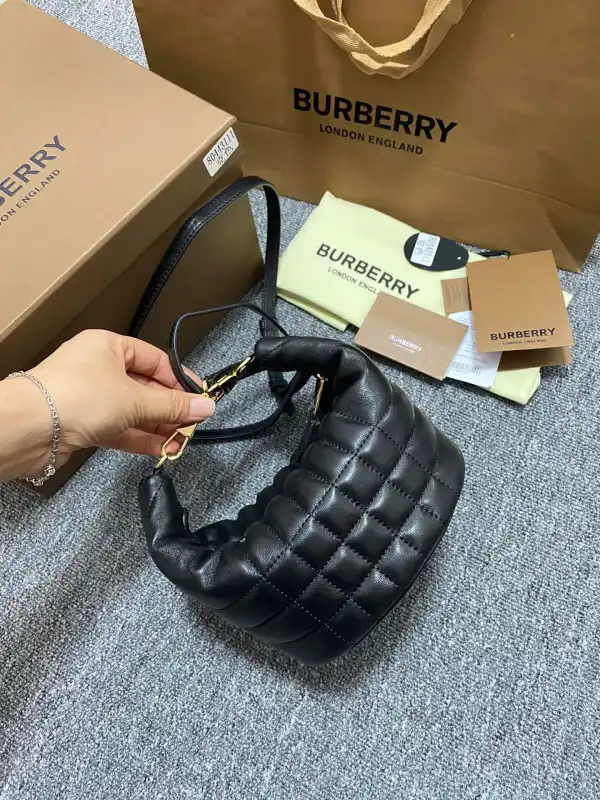 Bagsoffer BURBERRY Small Quilted Lambskin Crescent Lola Bag 0201