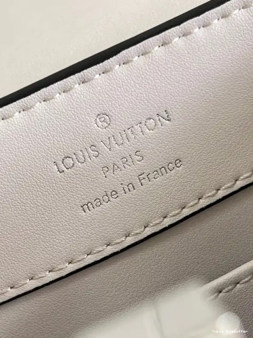 Bagsoffer LOUIS CAPUCINES MINI VUITTON 0214