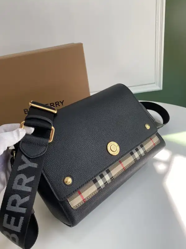 Bagsoffer BURBERRY Note Crossbody Bag-25-8.5-18cm 0201