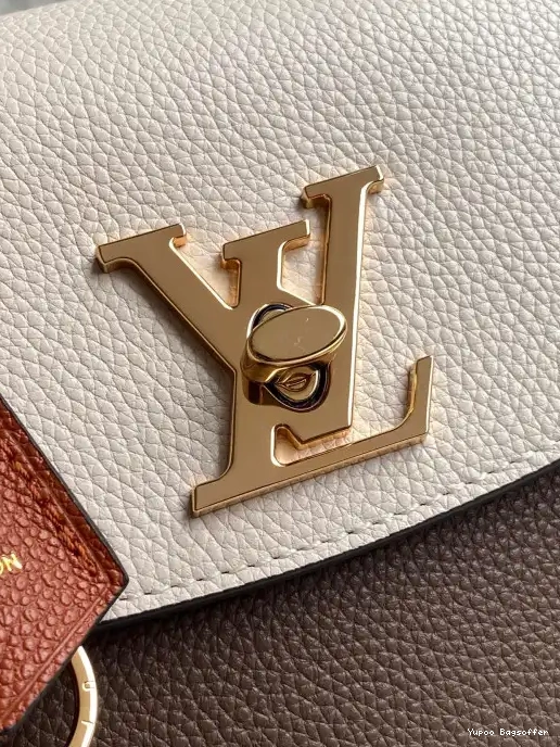 Bagsoffer LOUIS VUITTON BB LOCKME EVER 0217