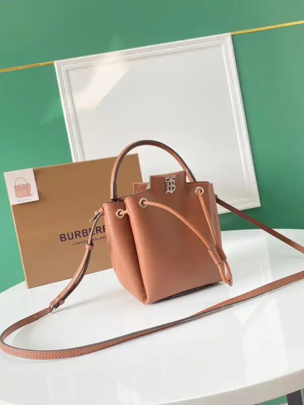 Bagsoffer BURBERRY Bucket Bag 0206