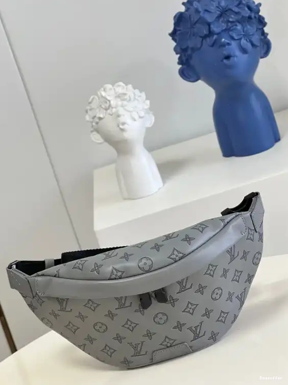 Yupoo bagsoffer VUITTON BUMBAG LOUIS DISCOVERY 0218