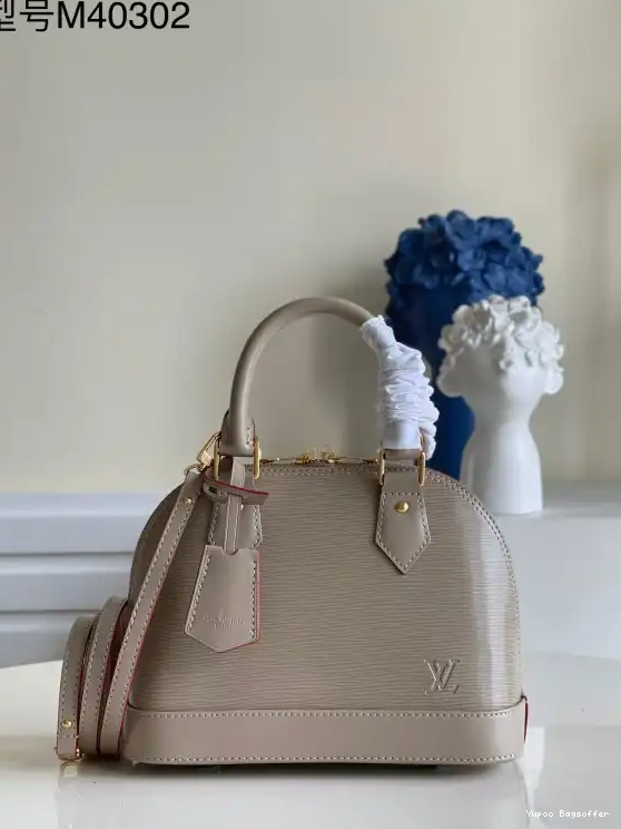 Bagsoffer ALMA BB LOUIS VUITTON 0210