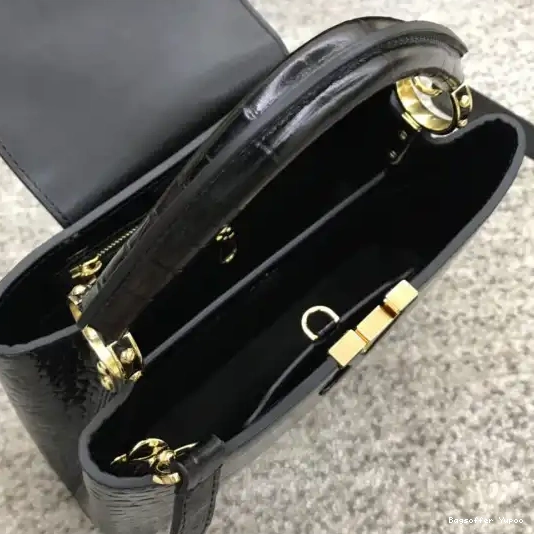 Yupoo bagsoffer BB LOUIS VUITTON CAPUCINES 0221