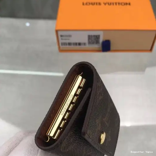 Bagsoffer VUITTON 6 LOUIS HOLDER KEY 0218