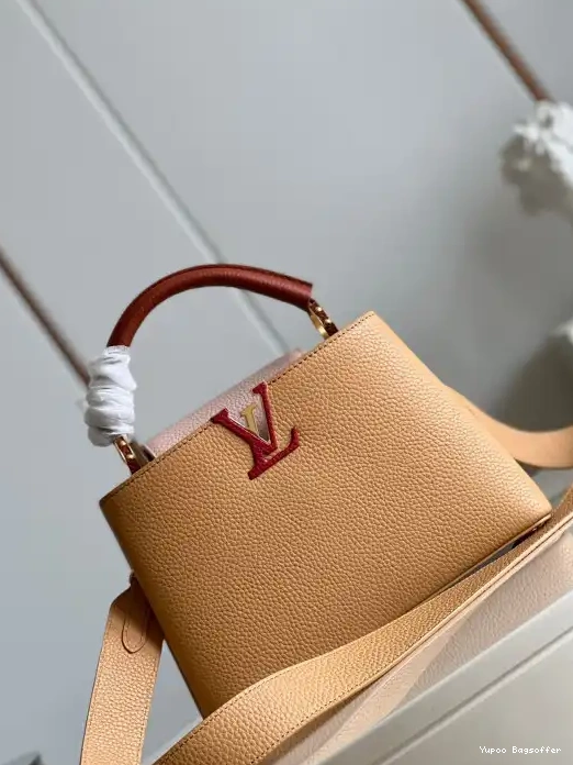 Bagsoffer VUITTON CAPUCINES BB LOUIS 0220