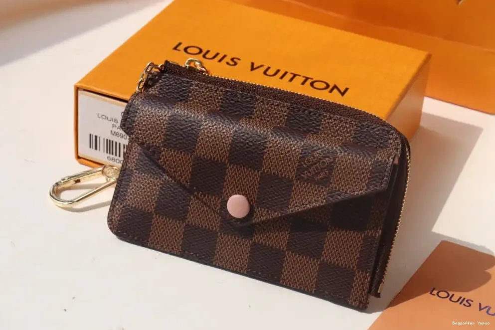 Bagsoffer LOUIS HOLDER CARD VUITTON RECTO VERSO 0218