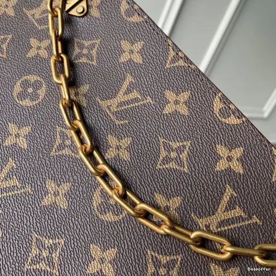 Yupoo bagsoffer LOUIS VUITTON POUCH 0215