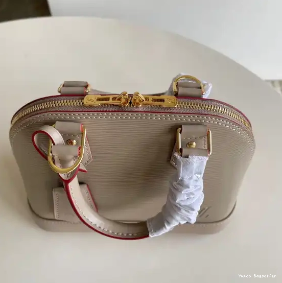 Bagsoffer ALMA BB LOUIS VUITTON 0210