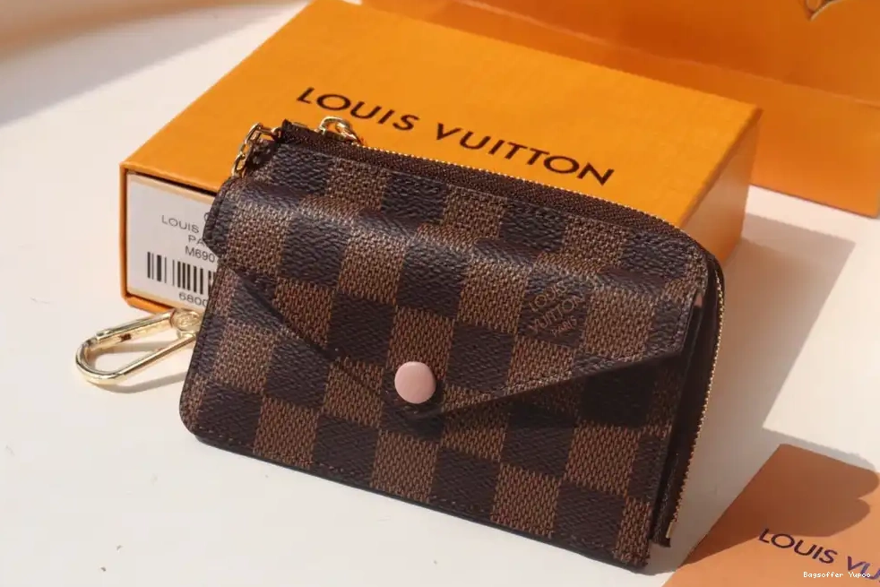 Bagsoffer yupoo VUITTON RECTO VERSO HOLDER CARD LOUIS 0212