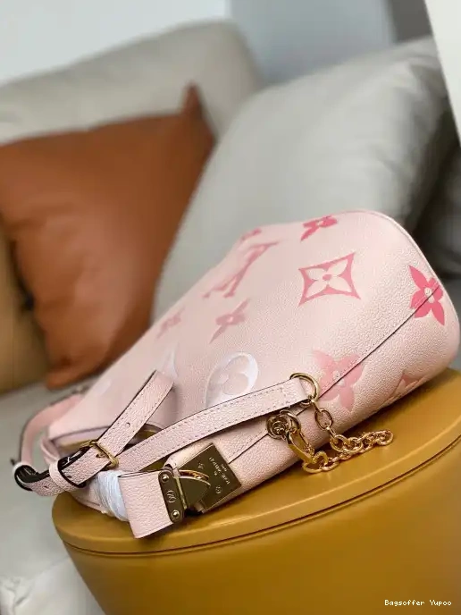 Bagsoffer LOUIS VUITTON MARSHMALLOW 0221