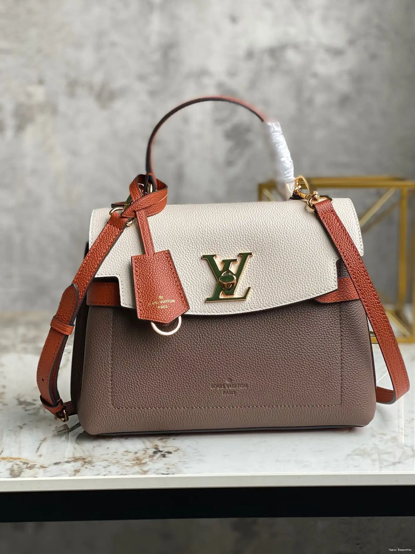 Bagsoffer LOUIS VUITTON BB LOCKME EVER 0217