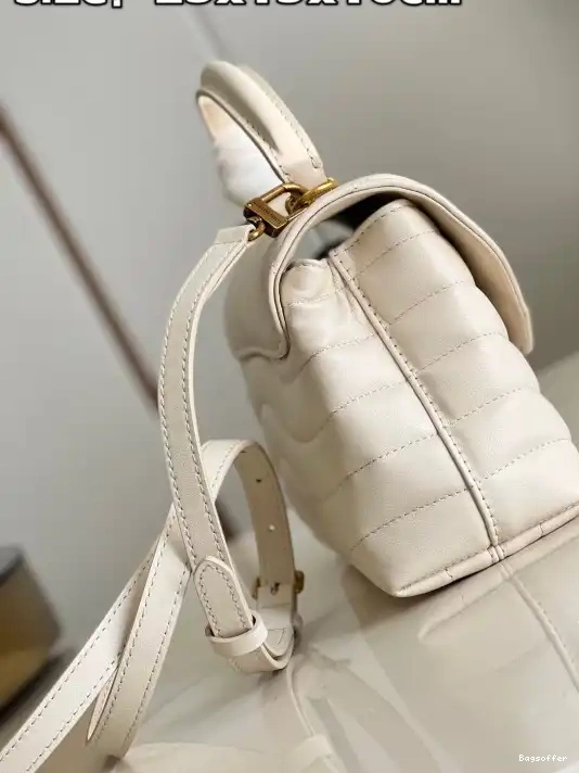 Bagsoffer LOUIS VUITTON HOLD ME 0215