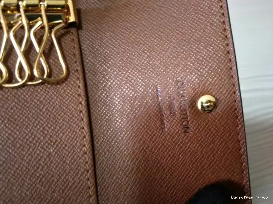 Bagsoffer VUITTON 6 LOUIS HOLDER KEY 0218